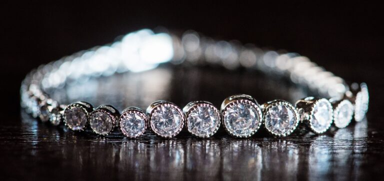 science behind moissanite
